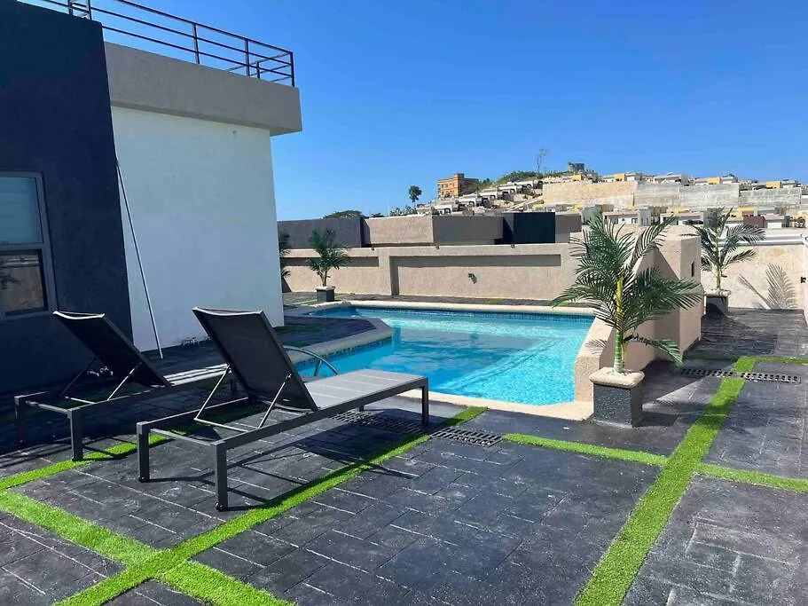 Hideaway Chateau Pyramid Point Stanmore Grove Villa